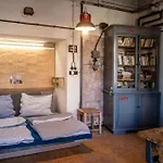 Apartament Loft V Tovarne Mastnych